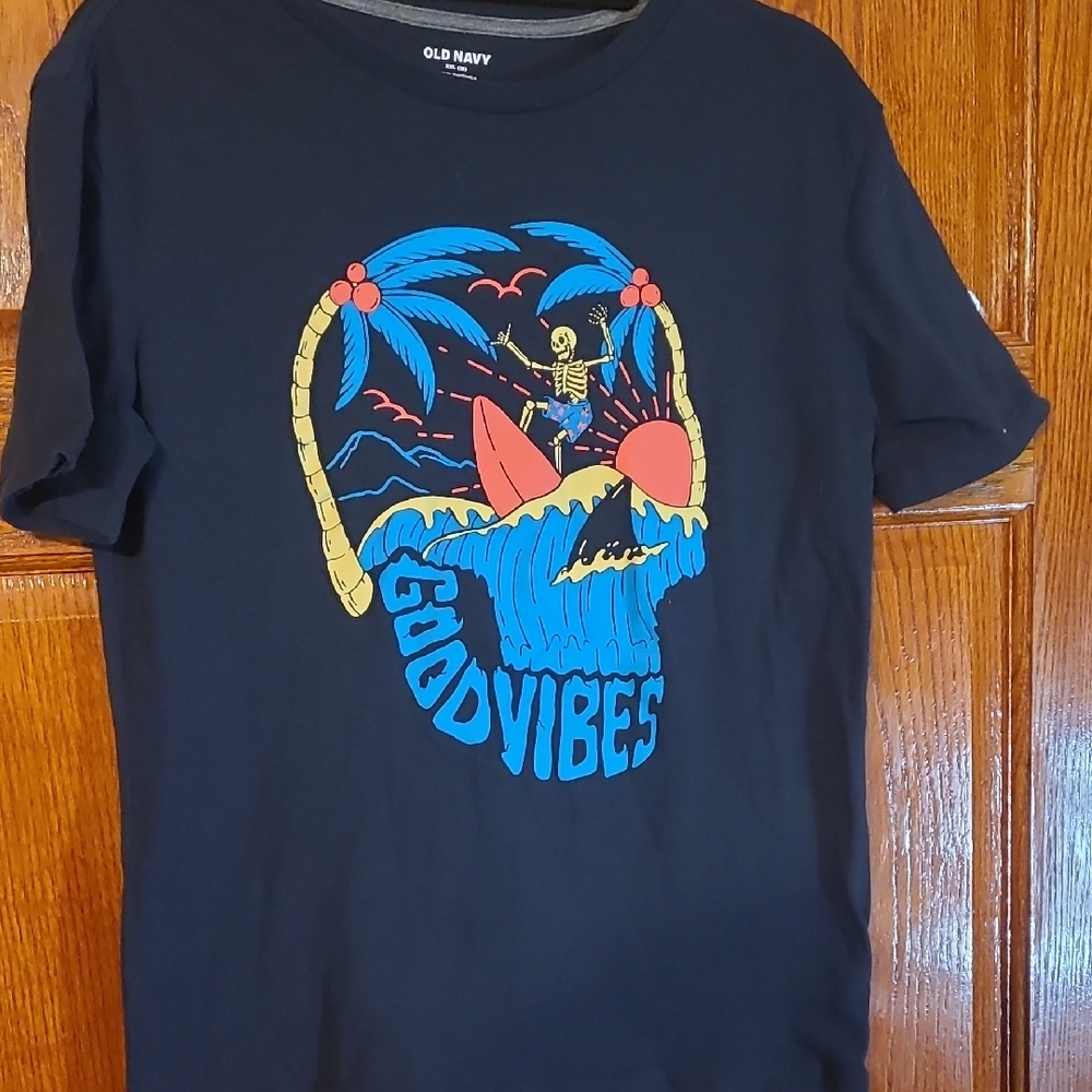 Old Navy Boy's Navy Blue Tee with Surfing Skeleton Graphic Size 18